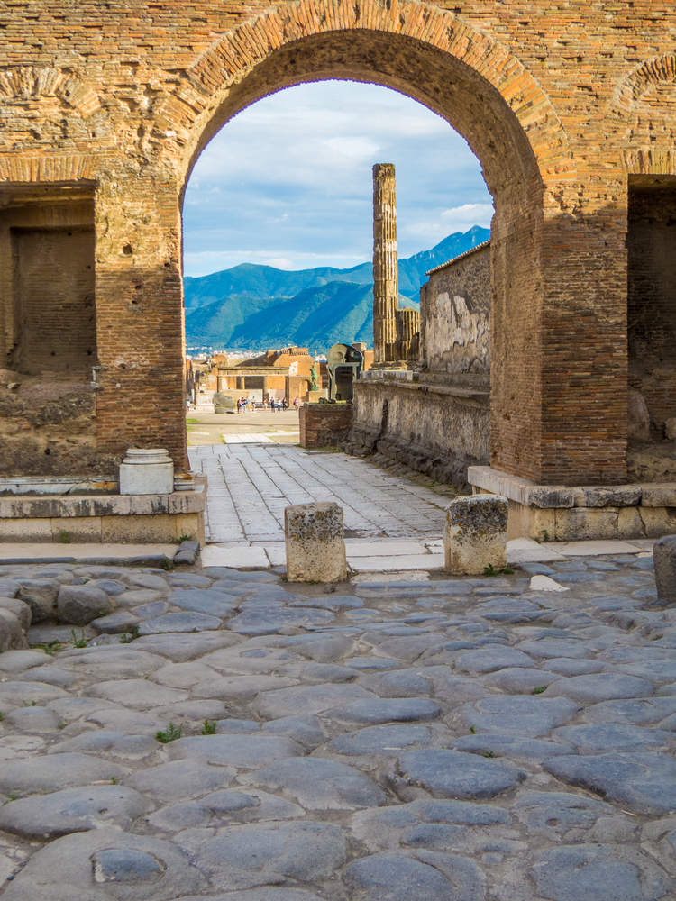 pompeii street