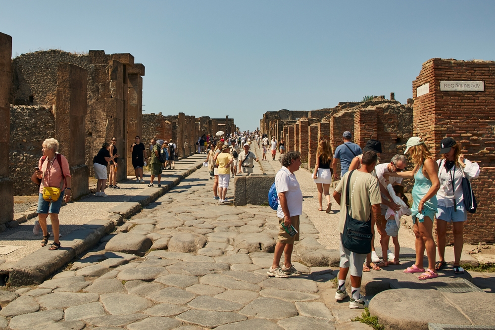 Travel light for Pompeii 