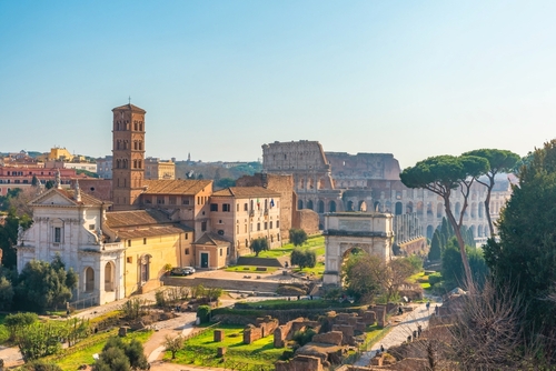 roman forum and colosseum