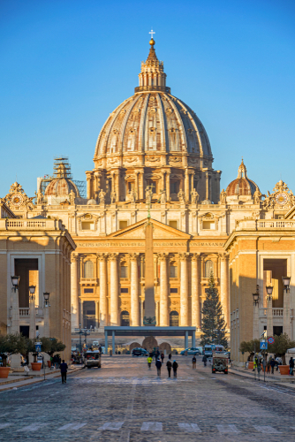 the st peters basilica dome in rome